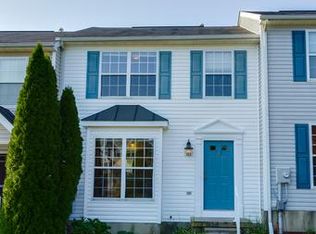 319 Copperfield Ln, Winchester, VA 22602