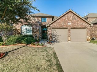 194 Hampton Dr, Fate, TX 75087