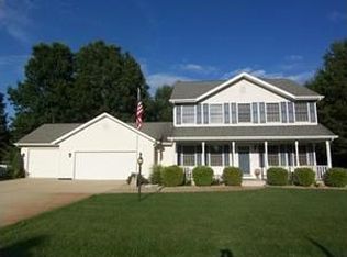 56970 Wild Heather Dr, South Bend, IN 46619