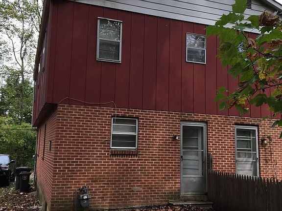 2nd image of 31 White Clay Dr