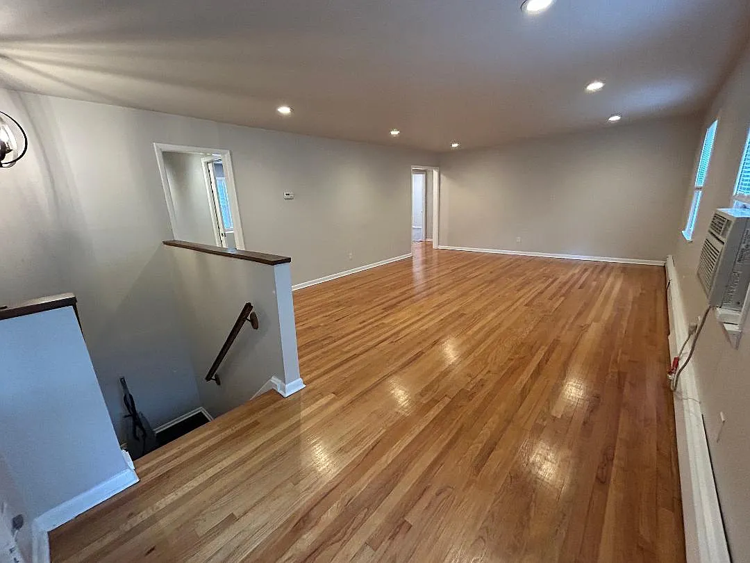 3 bed, $2,900 — Photo 2