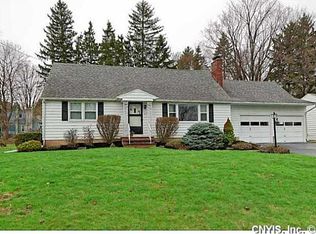 217 Palmer Dr, Fayetteville, NY