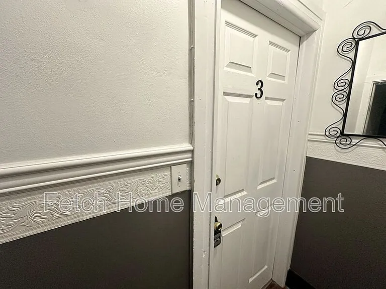 537 Cumberland St #3 — Photo 2