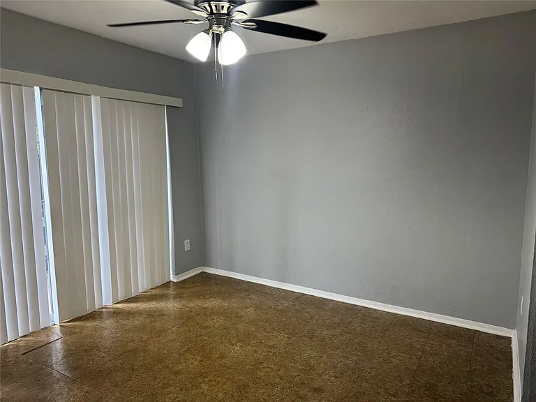 7925 Grove Ridge Dr — Photo 7