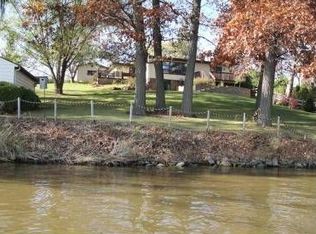 N5156 Wildcat Rd, Iron Ridge, WI 53035