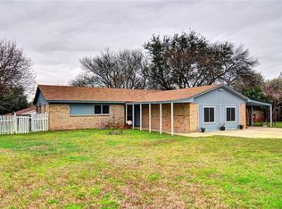 1616 Edge Hill Rd, Benbrook, TX 76126