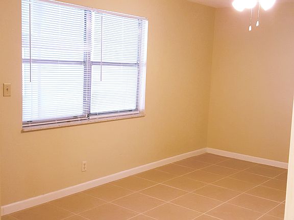 Master Bedroom 16 X 12