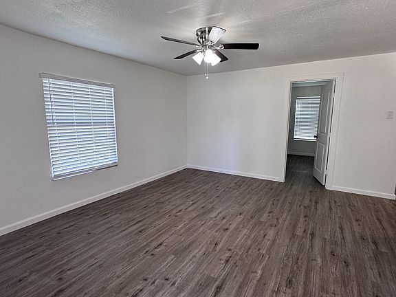 5th image of 104 Rabe Rd