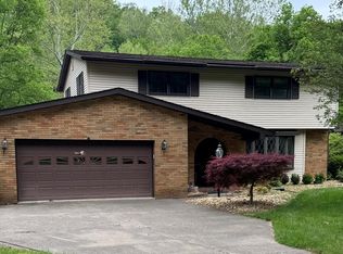 648 Little Grave Creek Rd, Glen Dale, WV 26038