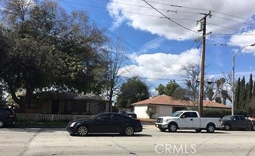 2nd image of 1367 S Towne Ave #1