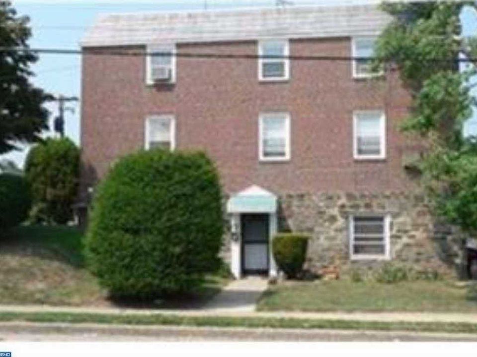 1st image of 1401-A N 75th St