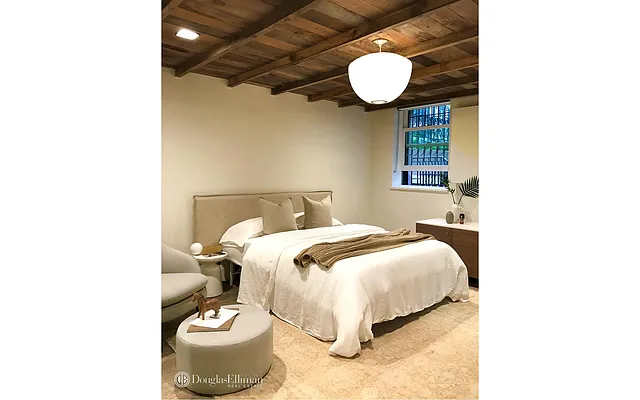 Sold by Douglas Elliman | media 28