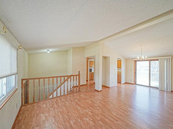 4th image of 5614 S 31st St