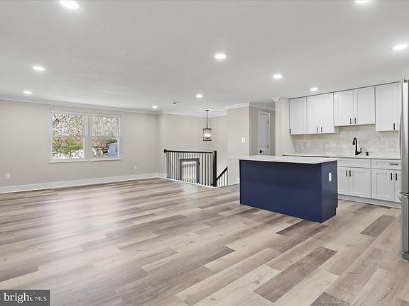 5th image of 7918 Caledonia St