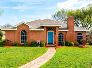 1085 Glencrest Dr, Cedar Hill, TX 75104