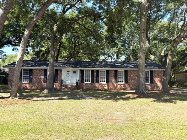 1775 Balfoure Dr, Charleston, SC 29407