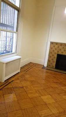 Rented by United Realty Equities | media 11