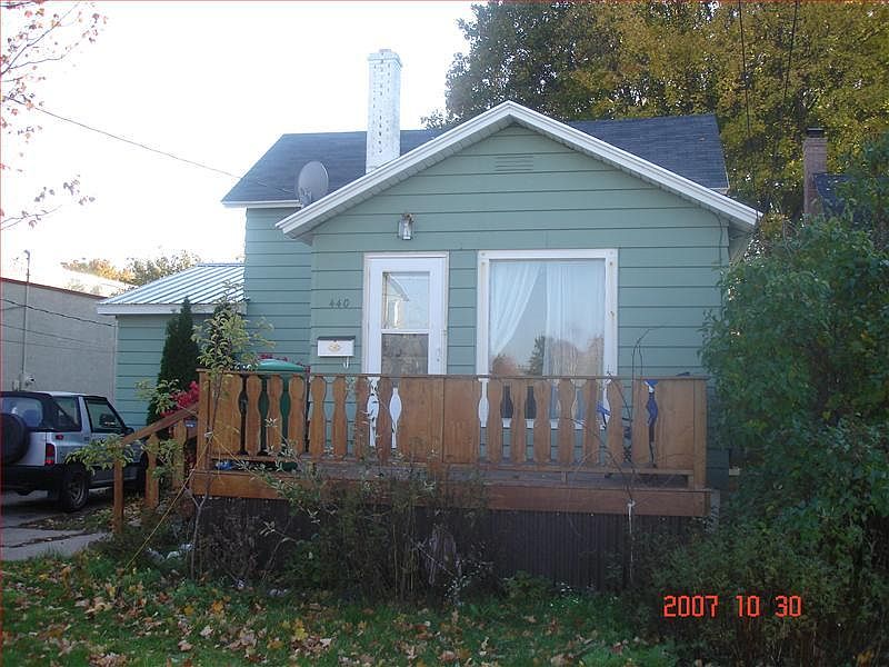 1st image of 440 E Crescent St
