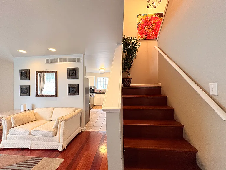 4179 Coronet Ave — Photo 9
