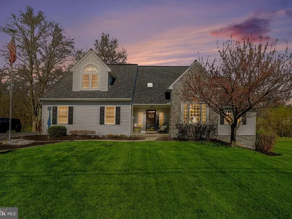 257 Park Ave, Mount Joy, PA 17552