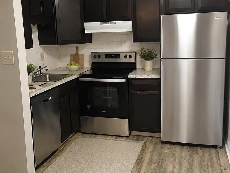 Larimar Apartments — Photo 11