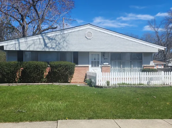 130 Larue St, Park Forest, IL 60466