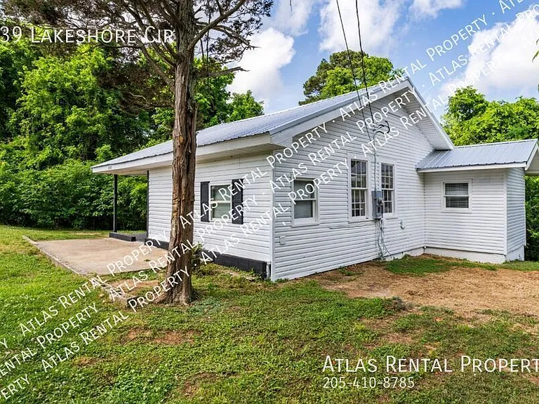 439 Lakeshore Cir — Photo 4