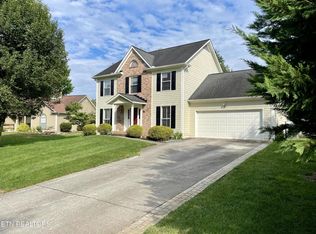 9806 Seattle Slew Ln, Knoxville, TN 37931