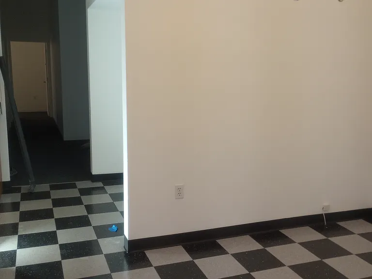 138 Laurel Hill Ave #2 — Photo 16