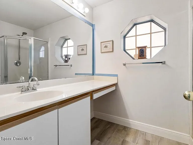 308 Tamarind Cir NW — Photo 12
