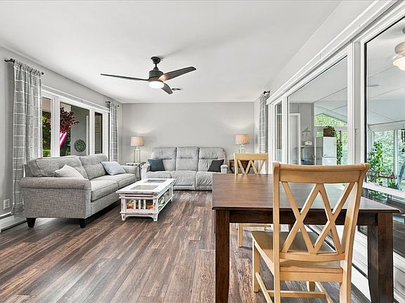 4th image of 208 Mecherle Dr