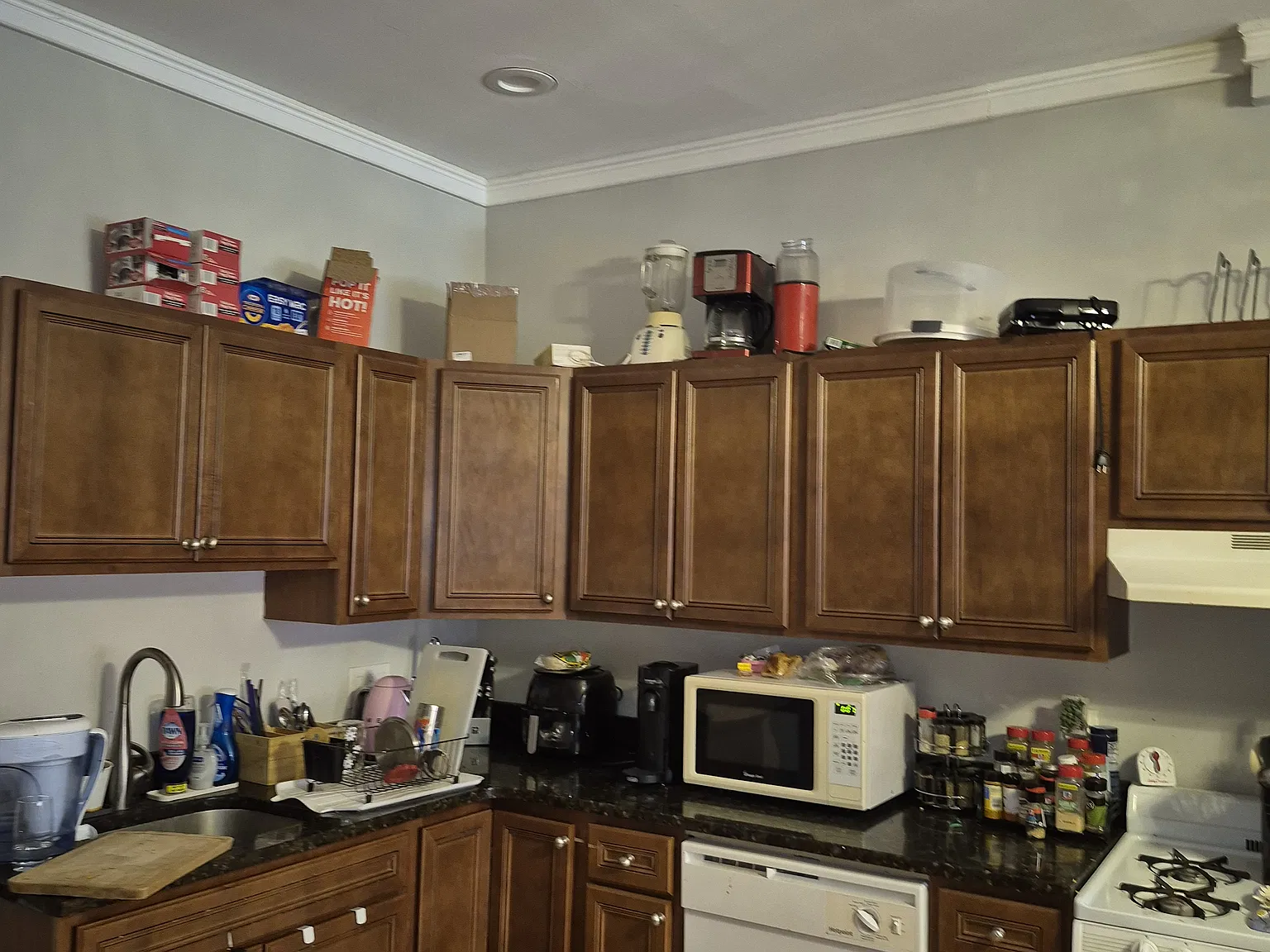 3 bed, 1000 sqft, $4,600 — Photo 3