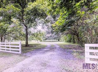 1196 Saltmine Hwy, Breaux Bridge, LA 70517