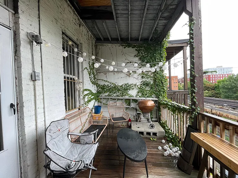 1434 N North Park Ave #2 — Photo 13