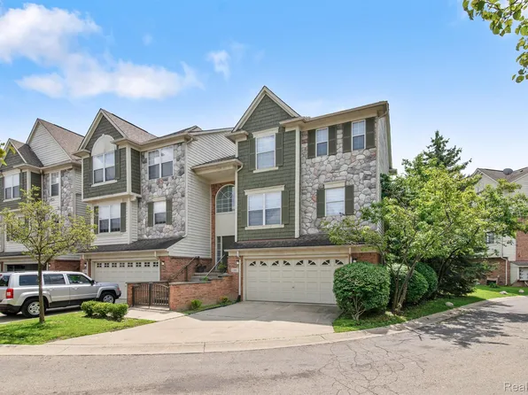 10 Bradford Ct, Dearborn, MI 48126