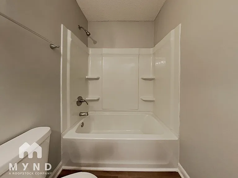 198 Harriet Ln — Photo 17