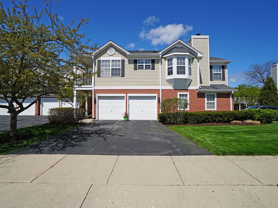 1st image of 791 Grosse Pointe Cir