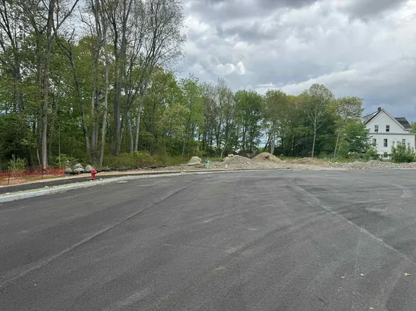 2 Arthur St, Brockton, MA 02302