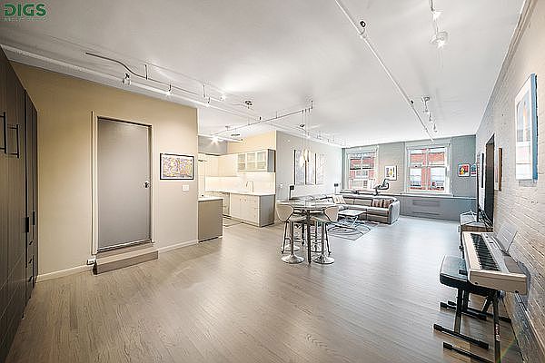 1st image of 108 Wooster St APT 5A