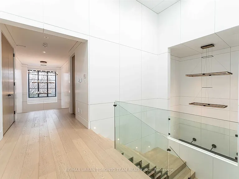 39 Cardigan Rd — Photo 19