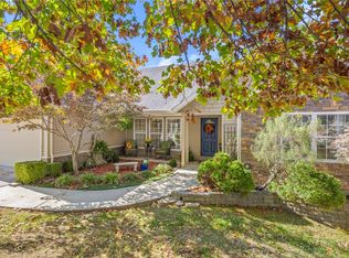 14 Thackery Ln, Bella Vista, AR 72714