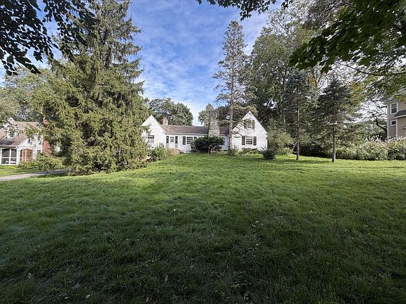 5th image of 1030 TERRACE DRIVE