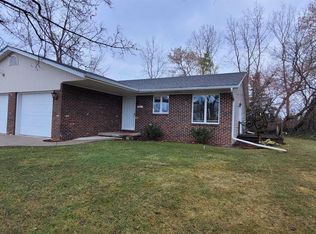 3811 Ramblewood Dr, Port Huron, MI 48060