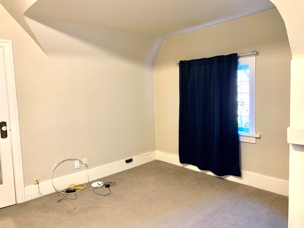 4 bedroom rental in Vancouver — photo 8