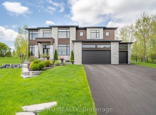 536 Leimerk Ct, Ottawa, ON K4M0E8