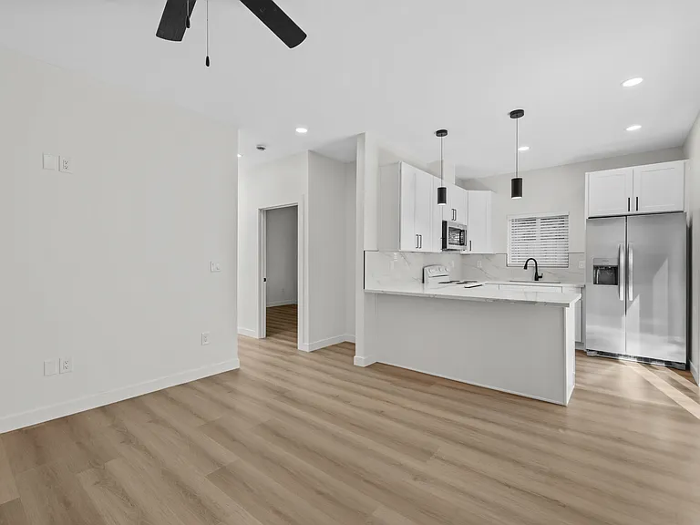 5966 Baja Dr — Photo 3