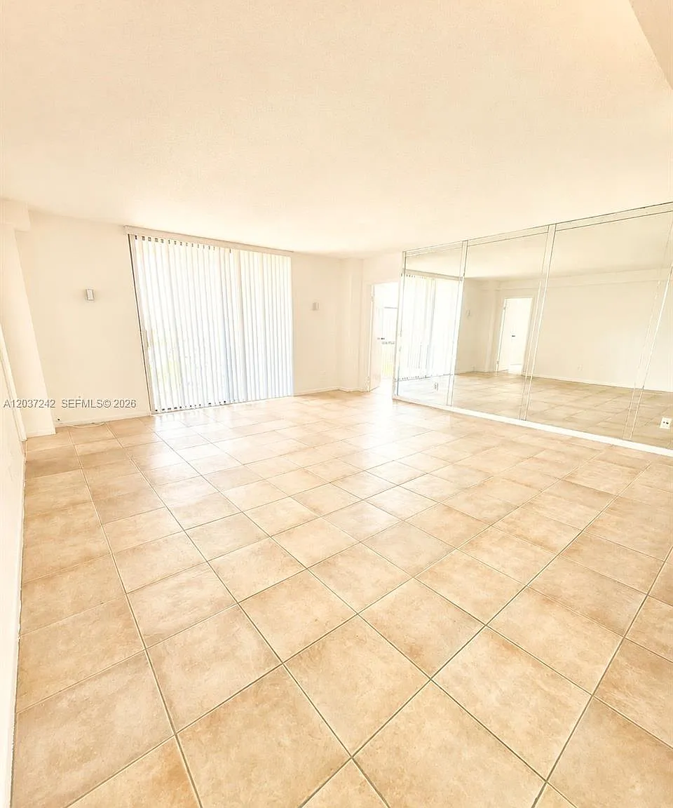 Sailboat Cay Condo — Photo 1