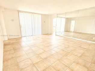 13499 Biscayne Blvd APT 706, North Miami, FL 33181