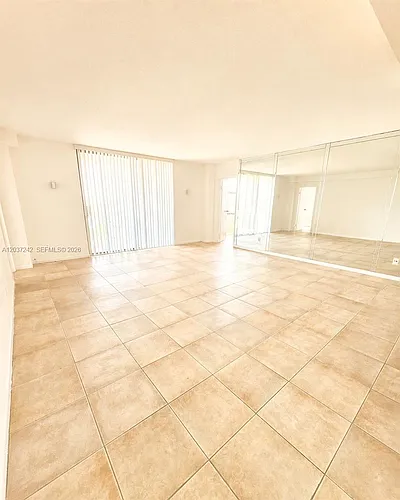 13499 Biscayne Blvd #706 Photo 1