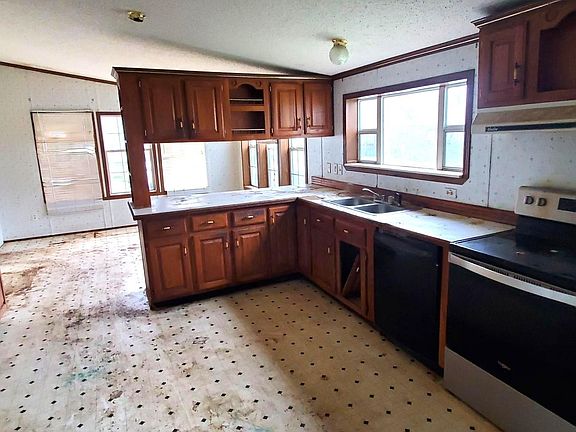 3rd image of 322 S 17th St